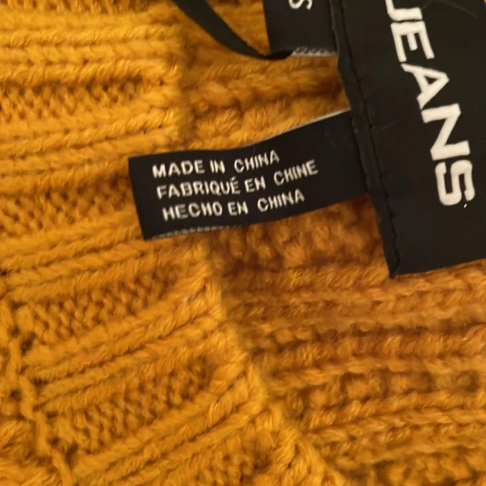 Brand new with tags DKNY sweater size xs - Picture 7 of 9